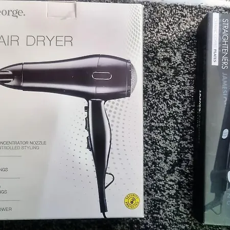 *f18gh* For Relaxed & Cosy Stay/free Parking/wifi Daire *