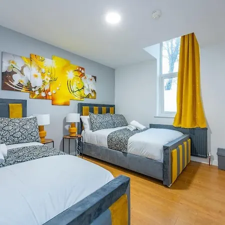 *f18gh* For Relaxed & Cosy Stay/free Parking/wifi Daire *