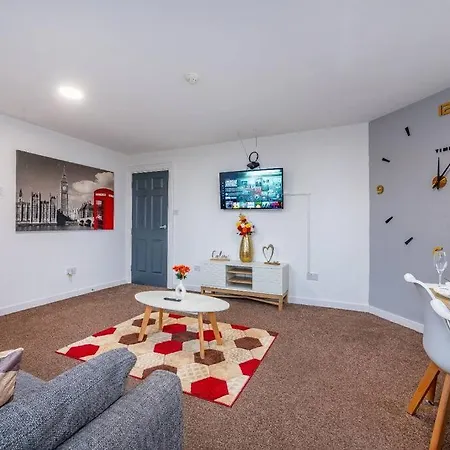 F18Gh - Stylish Home In West Yorkshire For 4