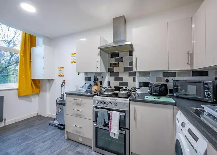 *f18gh* For Relaxed & Cosy Stay/free Parking/wifi * Leeds (West Yorkshire)