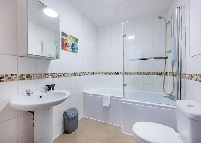 *f18gh* For Relaxed & Cosy Stay/free Parking/wifi Daire