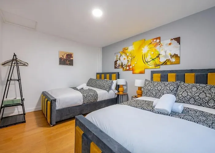 Daire *f18gh* For Relaxed & Cosy Stay/free Parking/wifi *