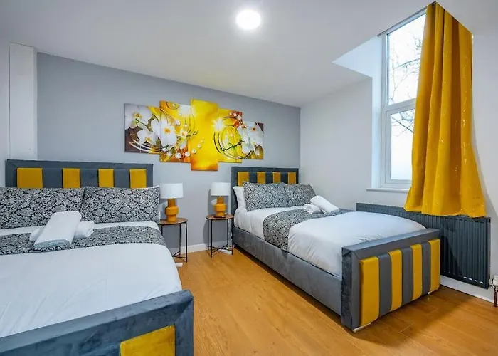 *f18gh* For Relaxed & Cosy Stay/free Parking/wifi *