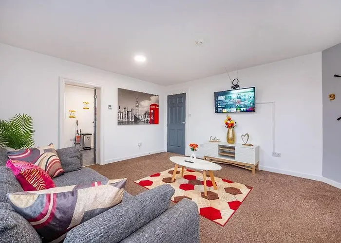 Апартаменти *f18gh* For Relaxed & Cosy Stay/free Parking/wifi Лідс