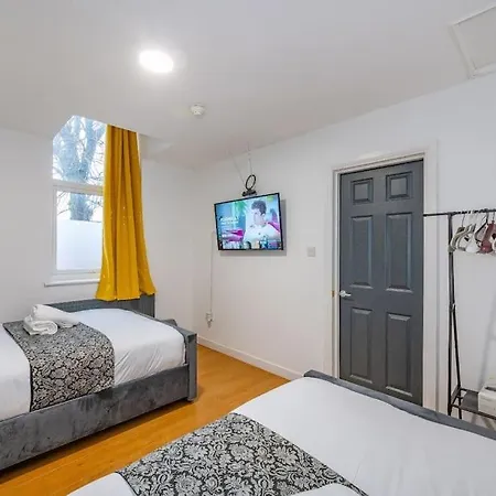 *f18gh* For Relaxed & Cosy Stay/free Parking/wifi Lejlighed